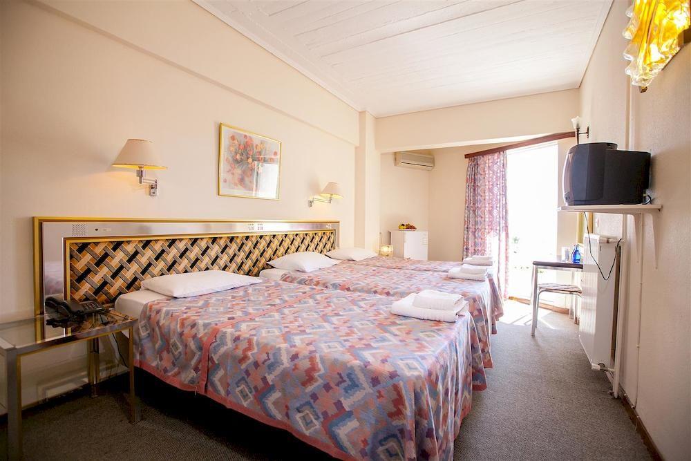 Hotel Theoxenia Anex Meszolóngi Kültér fotó