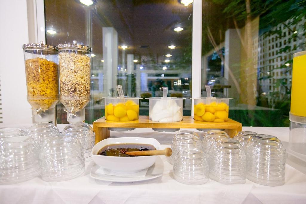 Hotel Theoxenia Anex Meszolóngi Kültér fotó