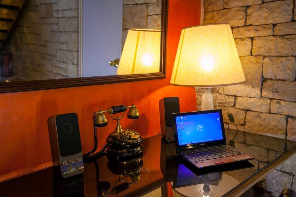 Hotel Theoxenia Anex Meszolóngi Kültér fotó